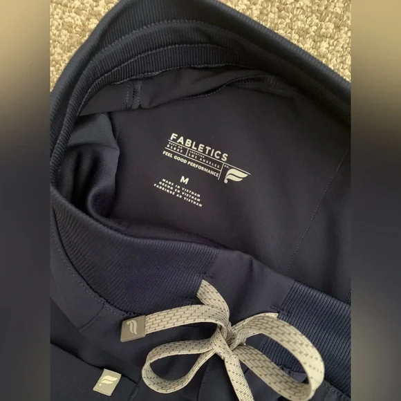 Fabletics Jogger Set - Picture 6 of 6